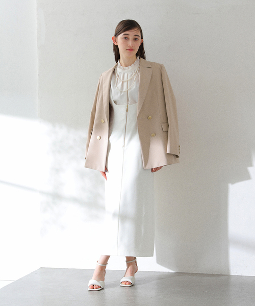 La TOTALITE(ラトータリテ)の「T/Rダブルブレストジャケット(テーラードジャケット・レディース・ベージュ/ネイビー・38/36/40)」の3枚目の写真