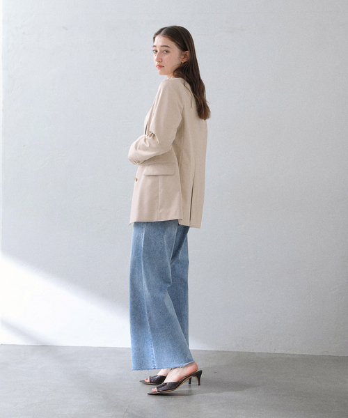 La TOTALITE(ラトータリテ)の「T/Rダブルブレストジャケット(テーラードジャケット・レディース・ベージュ/ネイビー・38/36/40)」の7枚目の写真