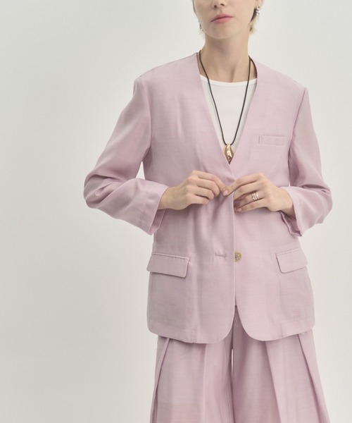 Muel Chic(ミュエルシック)の「Tung sheer jacket タングシアージャケット(テーラードジャケット・レディース・ブラック/ライトブルー/ラベンダー/オフホワイト・FREE)」の4枚目の写真