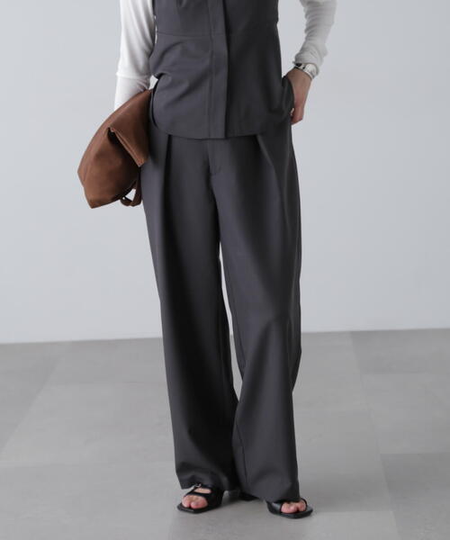 FREE'S MART（フリーズマート）の「〈セットアップ対応〉タックセミワイドパンツ（その他パンツ・レディース・ホワイト系その他/ブルー/ブラック・SMALL/MEDIUM）」の6枚目の写真