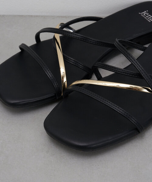 Jena espace merveilleux（ジェナ　エスパスメルヴェイユ）の「ラインフラットシューズ（サンダル・レディース・シルバー/ブラック/ベージュ・LARGE/MEDIUM）」の6枚目の写真