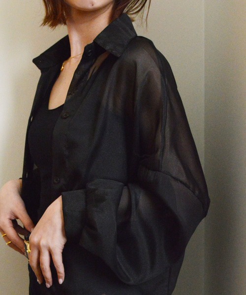 styiro（スタイロ）の「【10色展開】光沢感シアーボリュームカラーブラウスシャツ 冷房対策（シャツ/ブラウス・レディース・ブラック/ホワイト/グレー/ブルー/ピンク/パープル/オレンジ/クリーム/グリーン系その他/イエロー・FREE）」の15枚目の写真