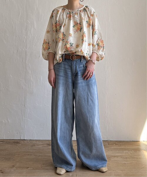 LBC（エルビーシー）の「リネン混ブーケプリントパフスリーブ（シャツ/ブラウス・レディース・オレンジ/ブルー・M）」の4枚目の写真