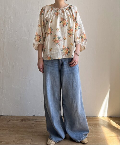 LBC（エルビーシー）の「リネン混ブーケプリントパフスリーブ（シャツ/ブラウス・レディース・オレンジ/ブルー・M）」の6枚目の写真