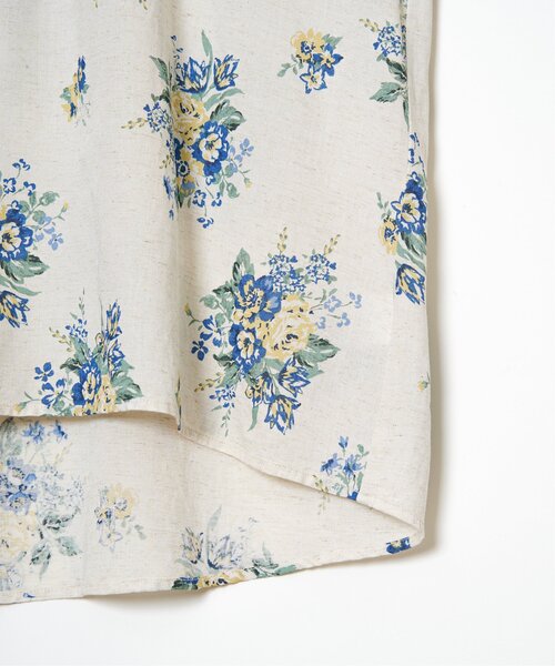 LBC（エルビーシー）の「リネン混ブーケプリントパフスリーブ（シャツ/ブラウス・レディース・オレンジ/ブルー・M）」の14枚目の写真