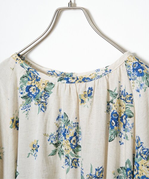 LBC（エルビーシー）の「リネン混ブーケプリントパフスリーブ（シャツ/ブラウス・レディース・オレンジ/ブルー・M）」の15枚目の写真