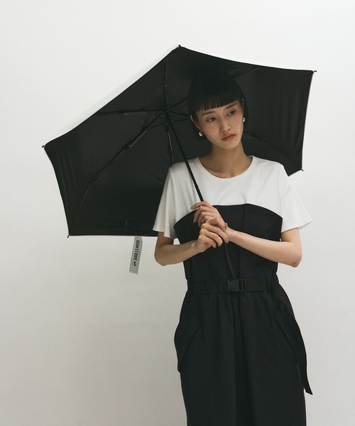 ADAM ET ROPE'（アダムエロペ）の「トート付き折り畳み傘（折りたたみ傘・レディース・ホワイト/グレー/ブラック・FREE）」の5枚目の写真