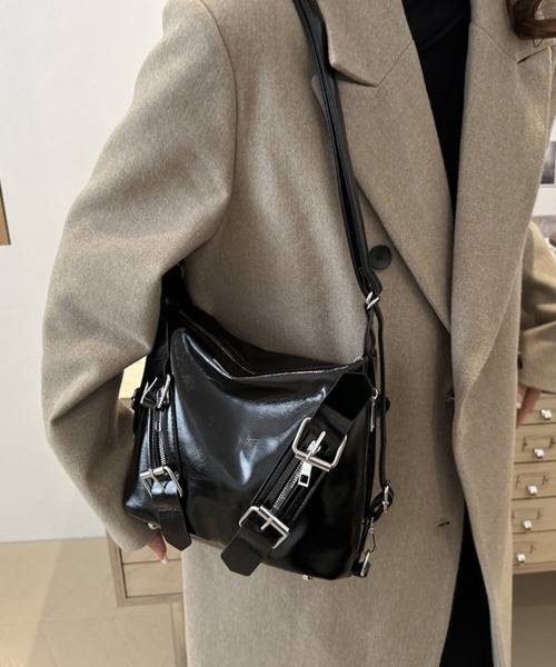 shoppinggo(ショッピングゴー)の「ショルダーバッグ 2way リュック(ショルダーバッグ・レディース・ワインレッド/キャメル/ブラウン/ブラック・FREE)」の13枚目の写真
