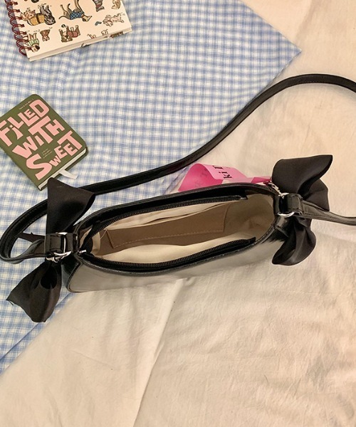 推し活さぽちゃん(オシカツサポチャン)の「リボンラウンド痛バッグ ショルダーバッグ(ショルダーバッグ・レディース・ピンク/グリーン/ホワイト/シルバー/ブラック・F)」の12枚目の写真