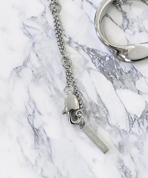Calvin Klein（カルバン・クライン）の「CK イーサリアルメタルズステンレスネックレス（ネックレス・レディース・シルバー・FREE）」の3枚目の写真