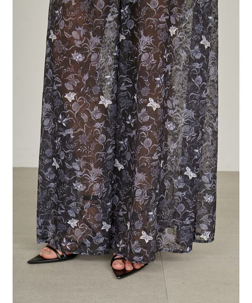 styling/（スタイリング）の「【styling/×KEITA MARUYAMA】シアージャガードパンツ（その他パンツ・レディース・ホワイト/ネイビー/ブラック・1/0）」の16枚目の写真