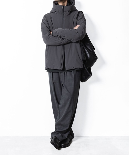 ATTACHMENT（アタッチメント）の「3レイヤー ライトタフタ フーデッドダウンジャケット / 3LAYER LIGHT TAFFETA HOODED DOWN JACKET（ダウンジャケット/コート・メンズ・ダークグレー/ブラック・1/2/3）」の13枚目の写真