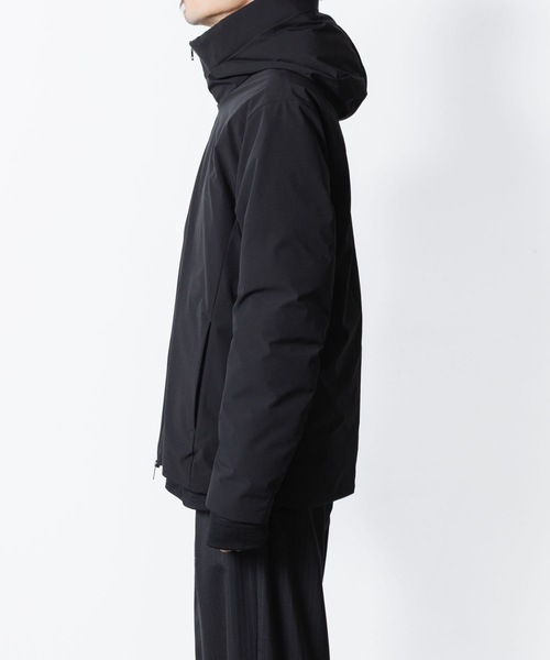 ATTACHMENT（アタッチメント）の「3レイヤー ライトタフタ フーデッドダウンジャケット / 3LAYER LIGHT TAFFETA HOODED DOWN JACKET（ダウンジャケット/コート・メンズ・ダークグレー/ブラック・1/2/3）」の16枚目の写真