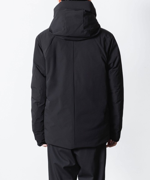ATTACHMENT（アタッチメント）の「3レイヤー ライトタフタ フーデッドダウンジャケット / 3LAYER LIGHT TAFFETA HOODED DOWN JACKET（ダウンジャケット/コート・メンズ・ダークグレー/ブラック・1/2/3）」の17枚目の写真