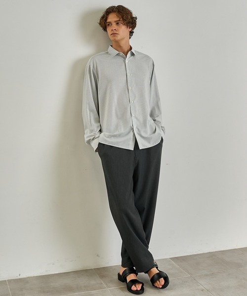 UNITED TOKYO(ユナイテッドトウキョウ)の「大人気再入荷!【WEB限定】DRY RAYON ストライプリラックスシャツ |国産/防シワ性/ウォッシャブル/オールシーズン/大人気/速乾性/UVカット/オフィスカジュアル/ビジネス/通勤(シャツ/ブラウス・メンズ・サックスブルー/オフホワイト/ベージュ・1/2/3)」の19枚目の写真