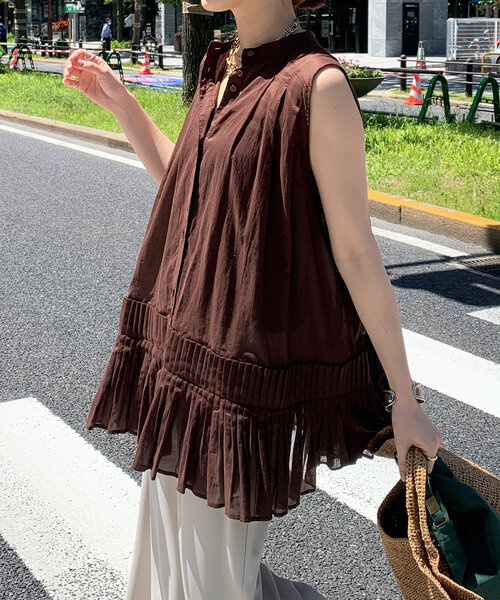 DouDou（ドゥドゥ）の「プリーツ切替タンクブラウス（シャツ/ブラウス・レディース・ホワイト/ブラウン/ブラック・FREE）」の3枚目の写真