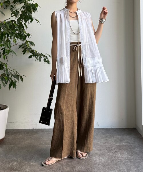 DouDou（ドゥドゥ）の「プリーツ切替タンクブラウス（シャツ/ブラウス・レディース・ホワイト/ブラウン/ブラック・FREE）」の4枚目の写真