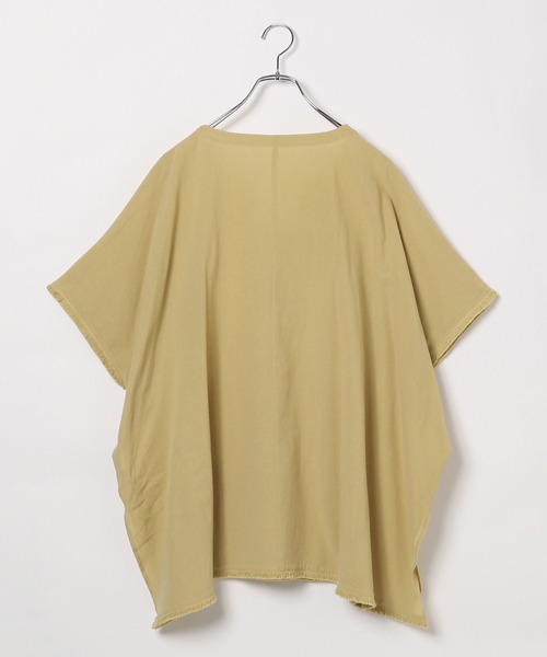 LEPSIM（レプシィム）の「カフタンポンチョブラウス　497432（シャツ/ブラウス・レディース・ブラック/オフホワイト/ベージュ・FREE）」の4枚目の写真