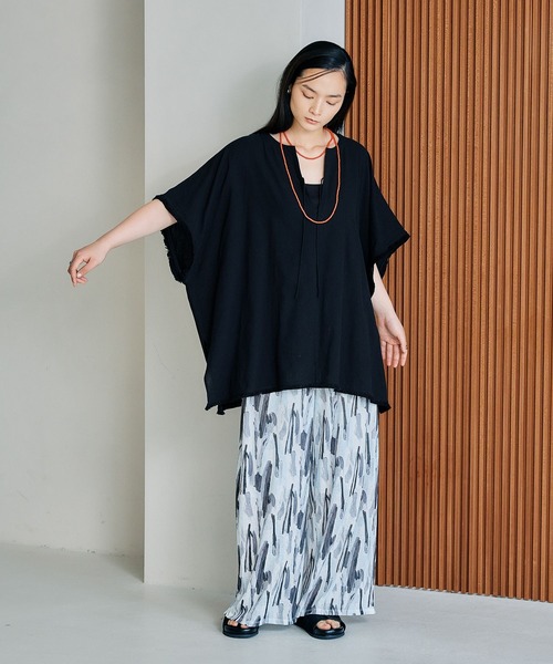 LEPSIM（レプシィム）の「カフタンポンチョブラウス　497432（シャツ/ブラウス・レディース・ブラック/オフホワイト/ベージュ・FREE）」の22枚目の写真