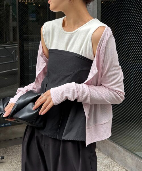 CAPRICIEUX LE'MAGE(カプリシューレマージュ)の「コンパクトカーディガン(Tシャツ/カットソー・レディース・ピンク/ブラック/ライトベージュ・FREE)」の3枚目の写真