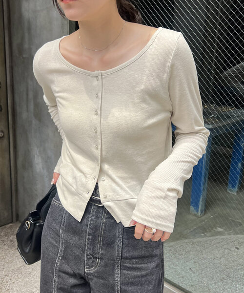 CAPRICIEUX LE'MAGE(カプリシューレマージュ)の「コンパクトカーディガン(Tシャツ/カットソー・レディース・ピンク/ブラック/ライトベージュ・FREE)」の2枚目の写真