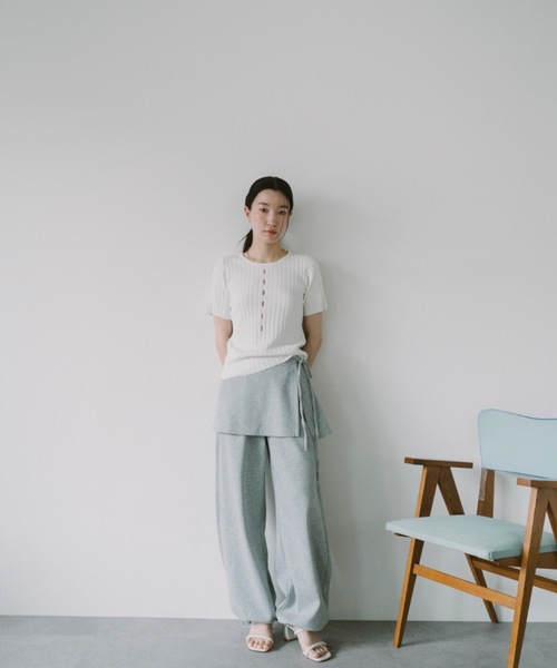 DRWCYS(ドロシーズ)の「ハーフスリーブアイレットリブトップス(ニット/セーター・レディース・ホワイト/ブラック/グレー/グリーン・FREE)」の12枚目の写真