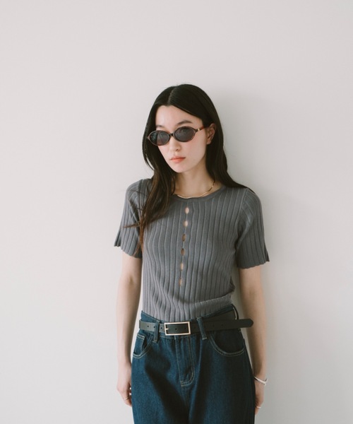 DRWCYS(ドロシーズ)の「ハーフスリーブアイレットリブトップス(ニット/セーター・レディース・ホワイト/ブラック/グレー/グリーン・FREE)」の15枚目の写真