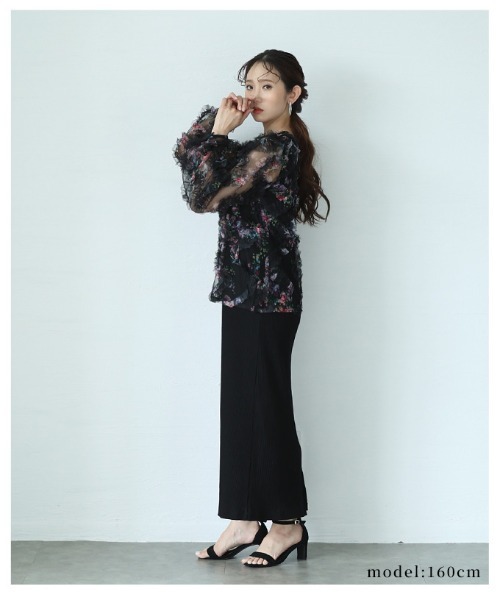 Sawa a la mode(サワアラモード)の「花柄シアーフリルプルオーバー(シャツ/ブラウス・レディース・ブラック/ピンク・FREE)」の11枚目の写真