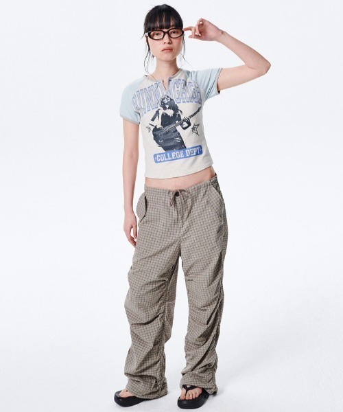 runningHIGH(ランニングハイ)の「A'GEM/9 × .kom 『runningHIGH/ランニングハイ』VARSITY LOGO H/S TEE/ヴァーシティロゴ半袖Tシャツ(Tシャツ/カットソー・レディース・ミント/チャコールグレー/グレー・FREE)」の11枚目の写真