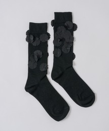POMUM&ARTS（ポームムアンドアーツ）の「flower motif socks/フラワーモチーフソックス（ソックス/靴下）」