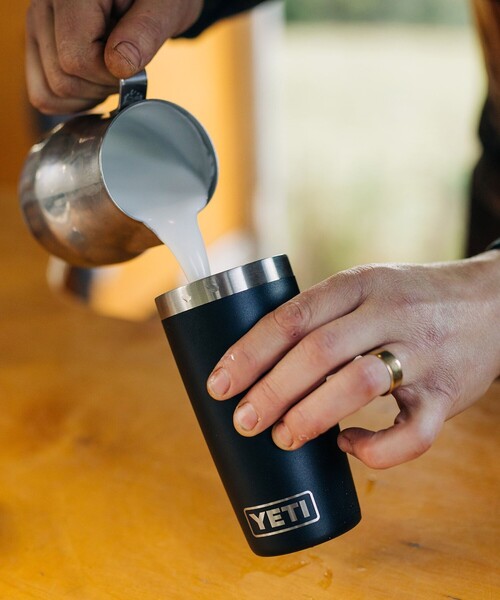 bpr BEAMS（ビーピーアール ビームス ）の「▲YETI / Rambler(R) 10oz MAGSLIDER(TM) タンブラー（水筒・レディース・シルバー/ブラック/ホワイト・ONE SIZE）」の2枚目の写真