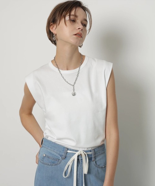 CADUNE(カデュネ)の「ノースリカットソー(Tシャツ/カットソー・レディース・グレイッシュベージュ/ブラック/ホワイト/レンガ・38)」の21枚目の写真