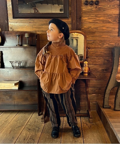 FITH（フィス）の「Tiered Pullover（Tシャツ/カットソー・キッズ・ベージュ・145/135）」の2枚目の写真