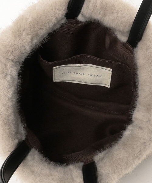 CONTROL FREAK / CTFK（コントロールフリーク）の「【別注】CONTROL FREAK / ★ファー バッグ（トートバッグ・レディース・ライトグレー/その他/ブラック・ONE SIZE）」の9枚目の写真