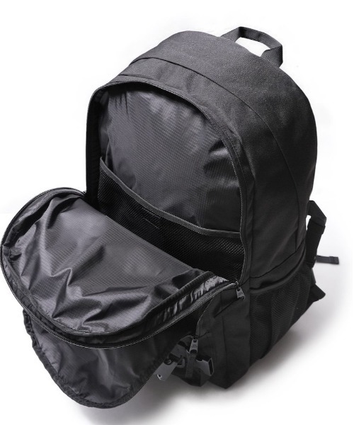 BEN DAVIS(ベンデイビス)の「BEN DAVIS ベンデイビス STREET DAYPACK BDW-8304(バックパック/リュック・レディース・ブラック×ホワイト・FREE)」の11枚目の写真
