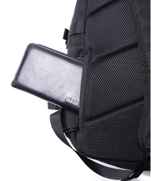 BEN DAVIS(ベンデイビス)の「BEN DAVIS ベンデイビス STREET DAYPACK BDW-8304(バックパック/リュック・レディース・ブラック×ホワイト・FREE)」の16枚目の写真