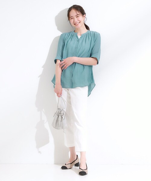 SHOO・LA・RUE(シューラルー)の「【S-LL/2点セット】着るだけでコーデが決まる 麻調5分袖ブラウス+タンクトップ(シャツ/ブラウス・レディース・ネイビー/ホワイト系5/ブルー/ブルー系その他4/ライトイエロー系・01/04/03/02)」の12枚目の写真