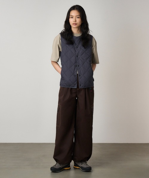 Gramicci（グラミチ）の「THERMAL INSULATION QUILTED VEST｜サーマルインシュレーションキルテッドベスト（ベスト・メンズ・サンドベージュ/ネイビー/ブラック/ダークグリーン・XS/S/M/L/XL/XXL）」の6枚目の写真