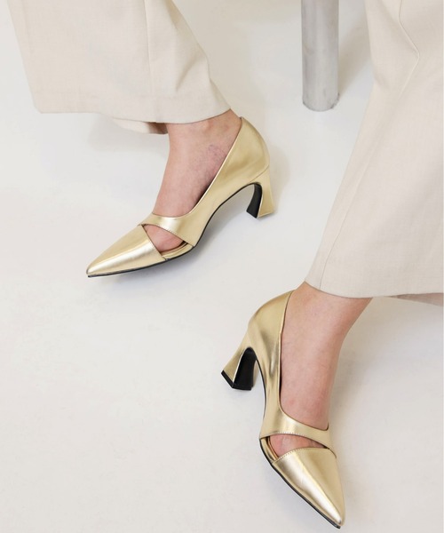 アメリヴィンテージ CROSS POINTED PUMPS SIDE SLIT POINTED TOE PUMPS（パンプス）｜Ameri（アメリ）の