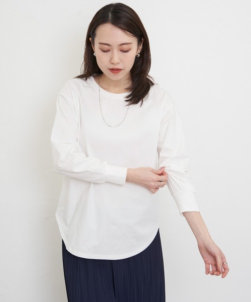 ikka（イッカ）の「【雑誌InRed12月号掲載】コットンUSA裾ラウンドロンT（Tシャツ/カットソー・レディース・オフホワイト/チャコールグレー/ダークベージュ/その他1・S/M/L）」の22枚目の写真