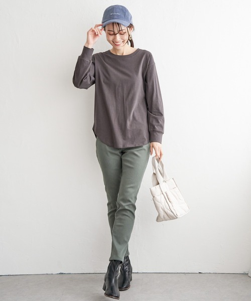 ikka（イッカ）の「【雑誌InRed12月号掲載】コットンUSA裾ラウンドロンT（Tシャツ/カットソー・レディース・オフホワイト/チャコールグレー/ダークベージュ/その他1・S/M/L）」の14枚目の写真