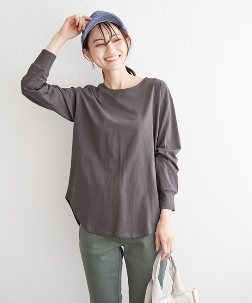 ikka（イッカ）の「【雑誌InRed12月号掲載】コットンUSA裾ラウンドロンT（Tシャツ/カットソー・レディース・オフホワイト/チャコールグレー/ダークベージュ/その他1・S/M/L）」の16枚目の写真