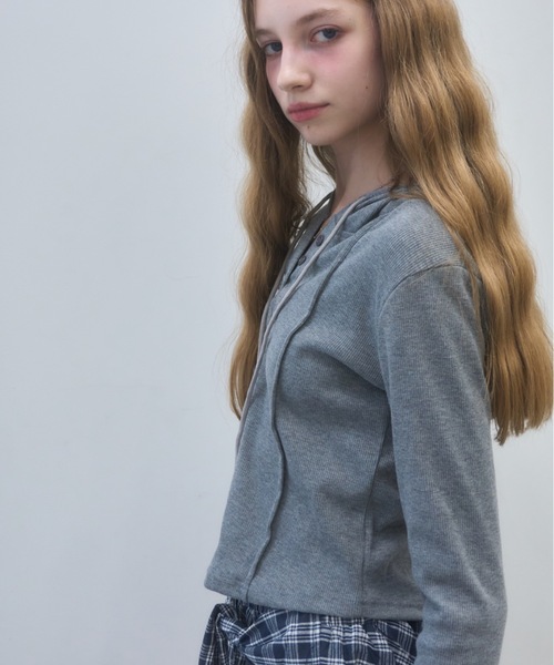 Birthday room(バースデイルーム)の「リブフードカットソー/ribbed hooded top(Tシャツ/カットソー・レディース・ブラック/グレー/ホワイト・FREE)」の14枚目の写真