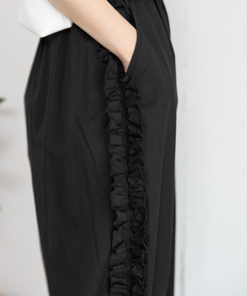 POU DOU DOU（プードゥドゥ）の「サイドフリルデザインパンツ（その他パンツ・レディース・ダークベージュ/インディゴブルー/ブラック・M）」の10枚目の写真