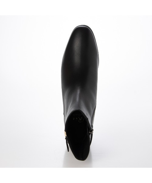 Riz raffinee(リズラフィーネ)の「ベルテッドショートブーツ(ブーツ・レディース・ブラック/ダークブラウン・22.5cm/23cm/23.5cm/24cm/24.5cm)」の12枚目の写真