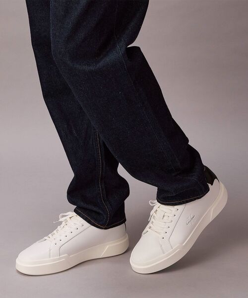 Calvin Klein(カルバン・クライン)の「チャンキーソール レザースニーカー(スニーカー・メンズ・ホワイト/ホワイト系その他・42/43/41/40)」の7枚目の写真