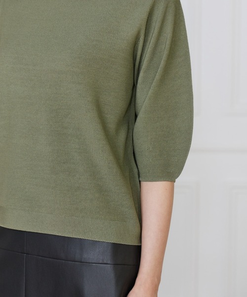 INED（イネド）の「ホールガーメント ボートネックパフスリーブニット《Cuoo》（ニット/セーター・レディース・ブラック/グレー/イエロー/カーキ・9号）」の22枚目の写真