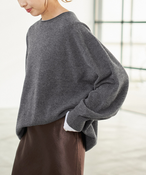 Spick & Span（スピックアンドスパン）の「《追加》CHESSルーズボートネックプルオーバー（ニット/セーター・レディース・チャコールグレー/ベージュ/ピンク系その他/ブルー・FREE）」の2枚目の写真