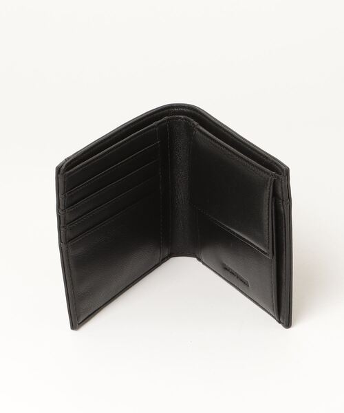 EMPORIO ARMANI(エンポリオアルマーニ)の「【エンポリオ アルマーニ】二つ折りウォレット ナッパレザー 幾何学ディテール(財布・メンズ・ブラック・FREE)」の3枚目の写真