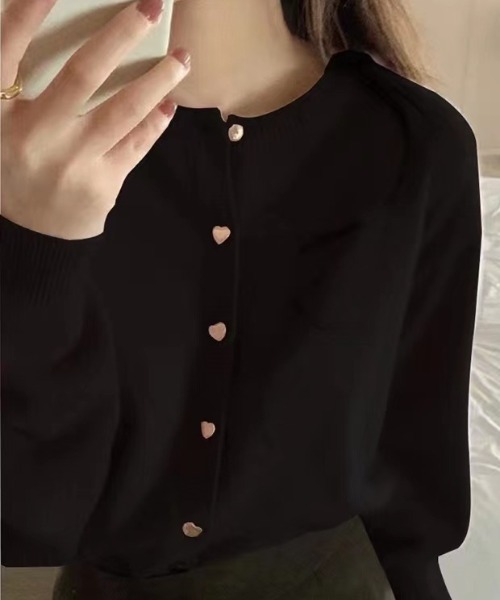 cammie(キャミー)の「ハートボタンカーディガン(カーディガン/ボレロ・レディース・アイボリー/ブラック/ベビーピンク/ライトグレー/ライトグリーン・FREE)」の1枚目の写真